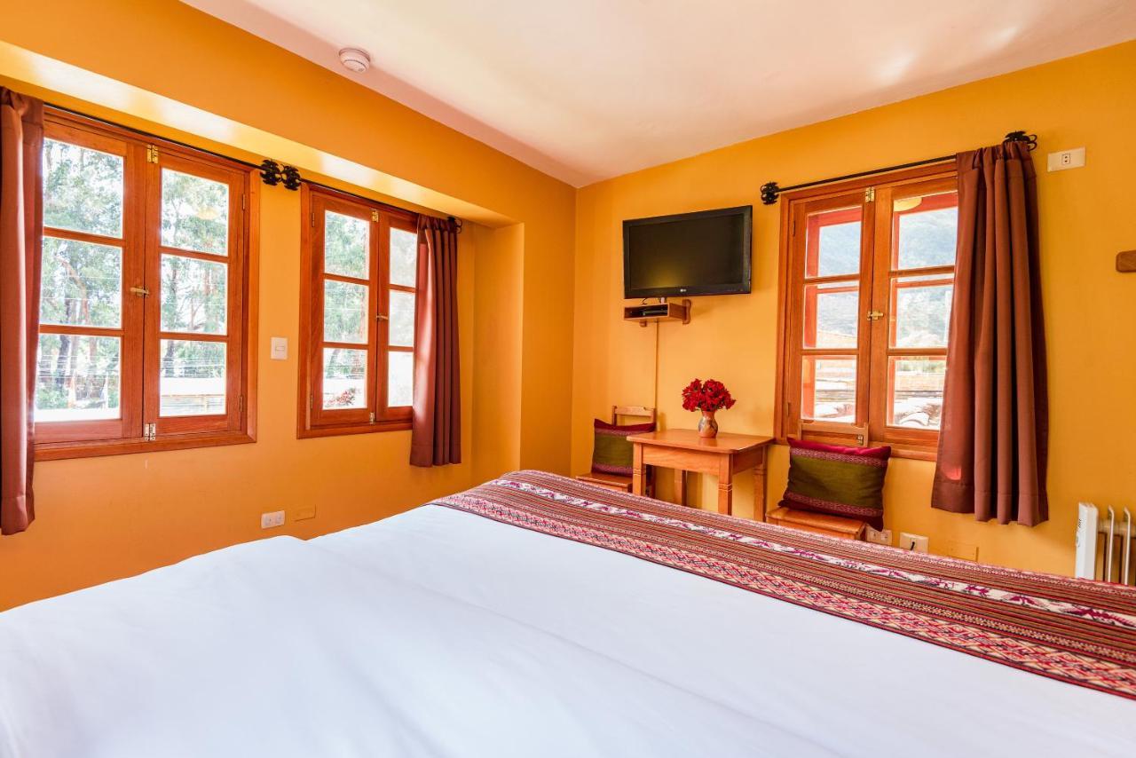 Hotel Pakaritampu โอยานไตตามโบ ภายนอก รูปภาพ
