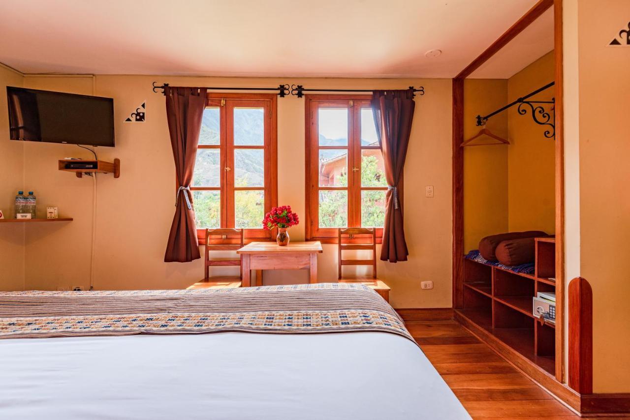Hotel Pakaritampu โอยานไตตามโบ ภายนอก รูปภาพ