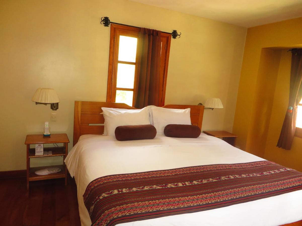 Hotel Pakaritampu โอยานไตตามโบ ภายนอก รูปภาพ